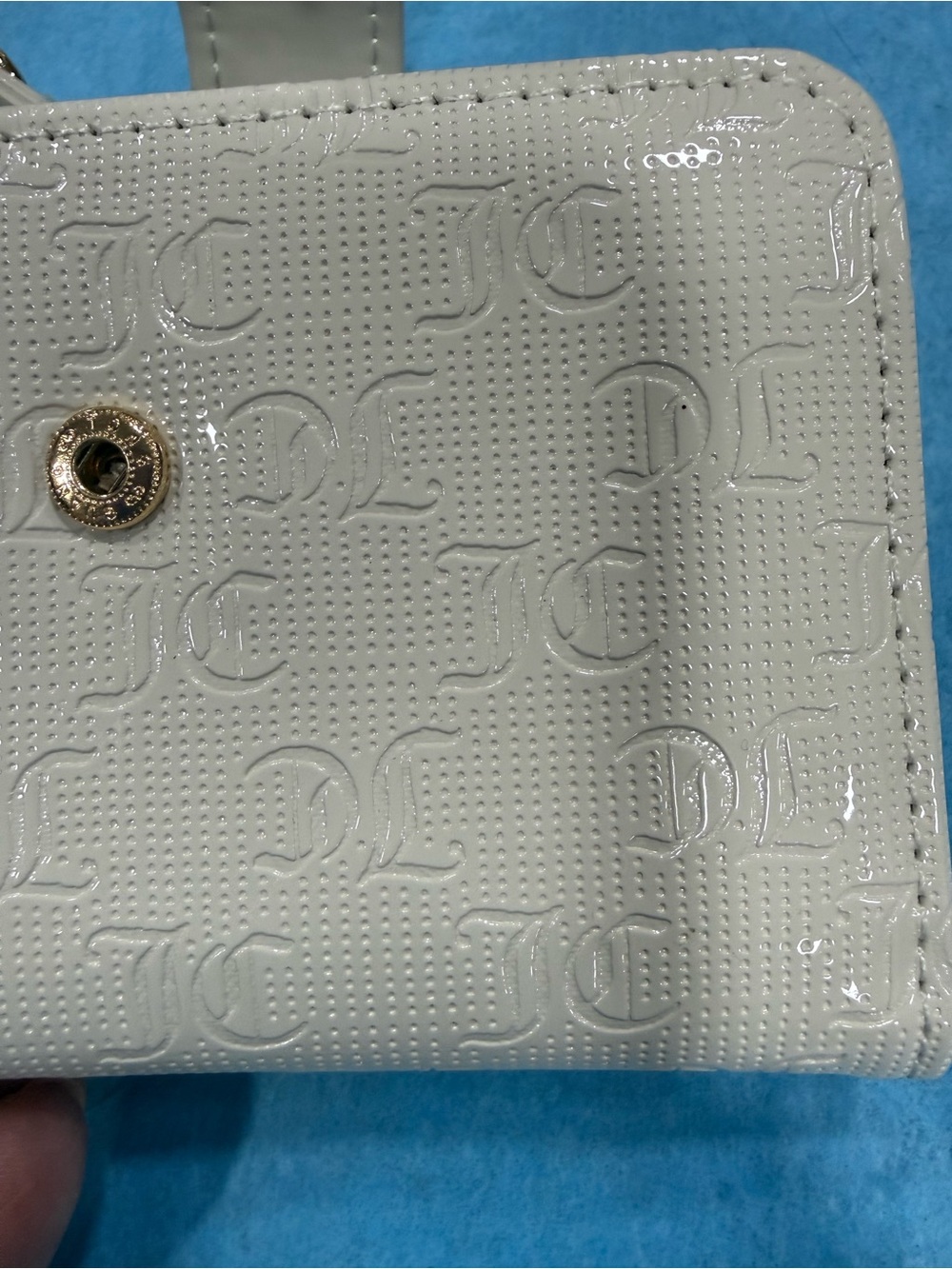 Juicy Couture Cream Patent Heart Charm Wallet - Picture 9 of 11